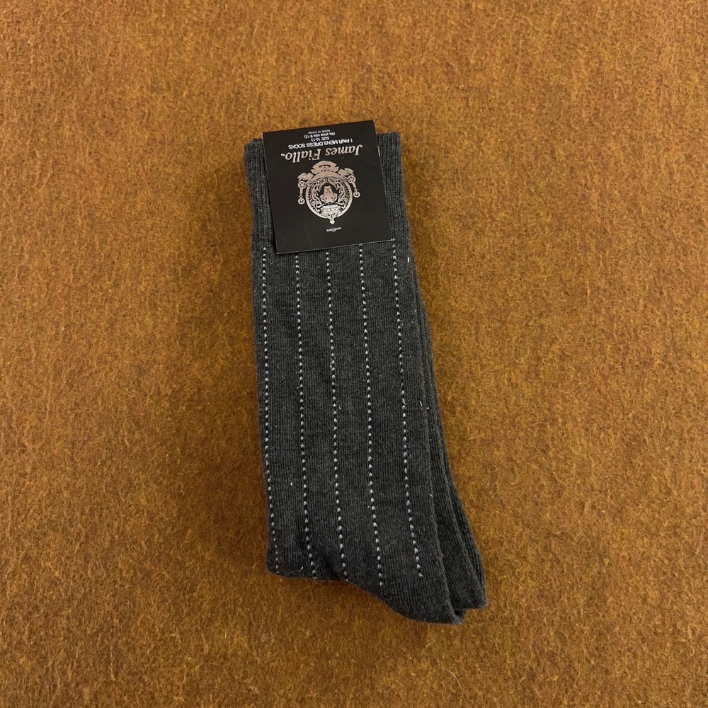 James Fiallo Mens 10-13 Gray Pinstripe M5400 Dress Socks NWT
